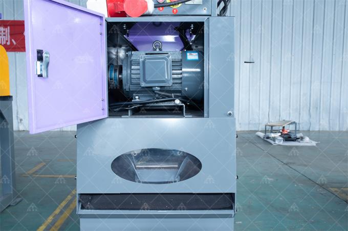 เครื่องรีไซเคิลทองแดงขนาดเล็ก เครื่องแกรนเลอเตอร์สายสกร็อป เครื่องแกรนเลอเตอร์สายทองแดงขนาดเล็ก 4