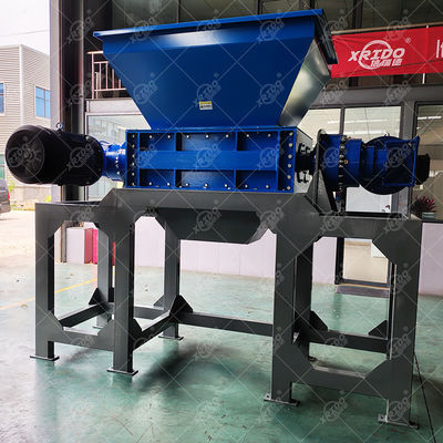 Buen precio Xrido AT-TS trituradora de neumáticos de 55 kW 2-3T Capacidad de reciclaje en línea