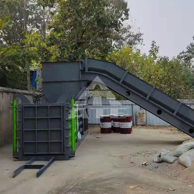 İyi bir fiyat. 100 Ton 200 Ton Otomatik Karton Baler 22KW Hidrolik Atık Baler Basıncı çevrimiçi